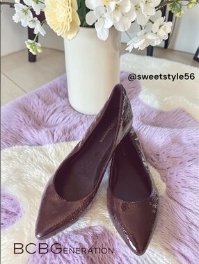 BCBGENERATION Dark Purple Textured Pointy Toe Flat